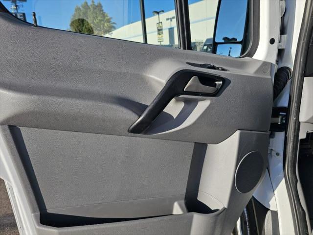 2012 Mercedes-Benz Sprinter 2500 Normal Roof