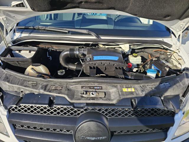 2012 Mercedes-Benz Sprinter 2500 Normal Roof