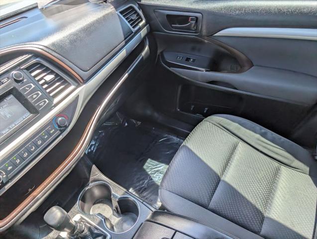 2018 Toyota Highlander LE