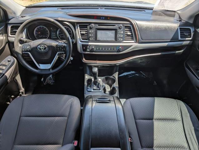 2018 Toyota Highlander LE