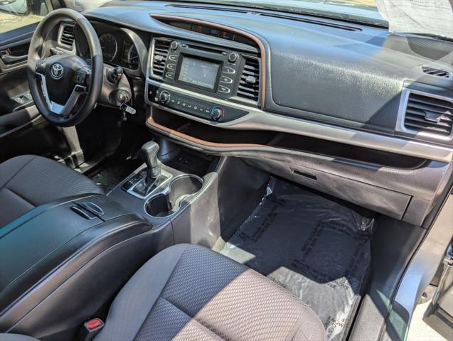 2018 Toyota Highlander LE