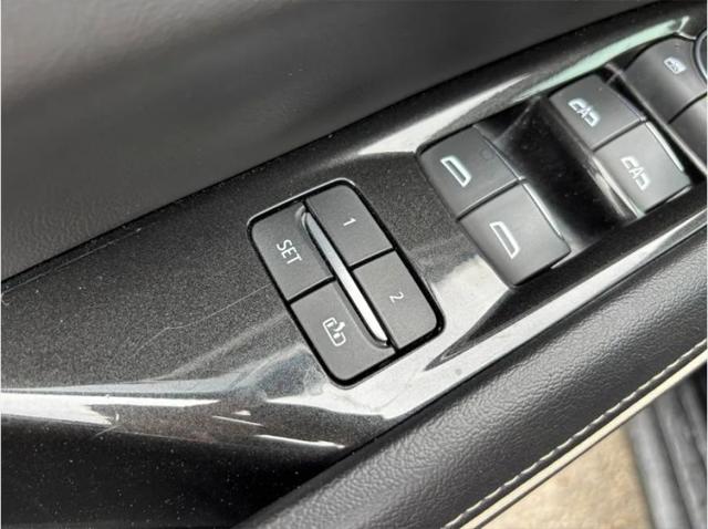 2023 Cadillac Escalade ESV 2WD Premium Luxury