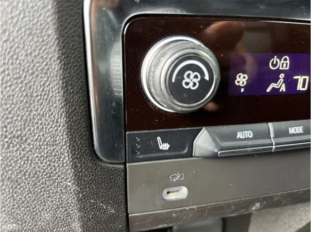 2021 Chevrolet Suburban 2WD Premier