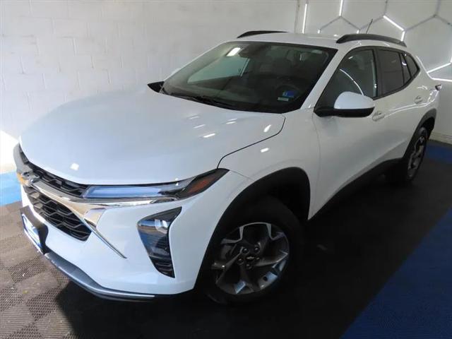 2025 Chevrolet Trax FWD LT