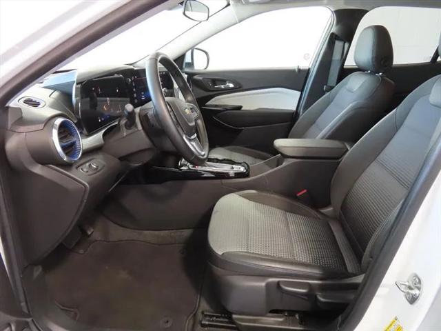 2025 Chevrolet Trax FWD LT