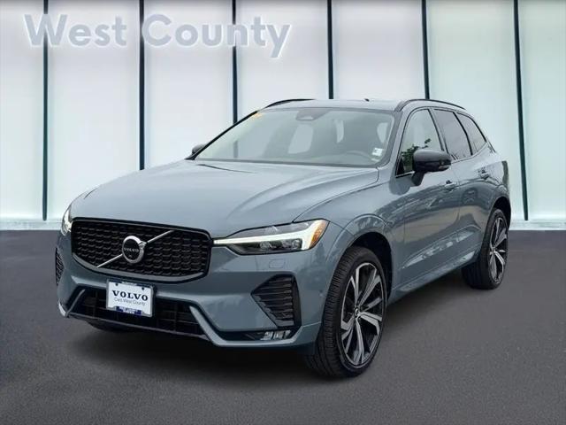 2023 Volvo XC60 B5 Ultimate Dark Theme