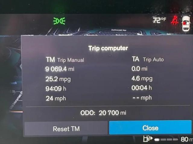 2023 Volvo XC60 B5 Ultimate Dark Theme