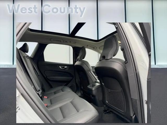 2025 Volvo XC60 B5 Plus