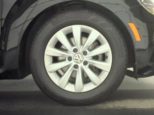 2015 Volkswagen Beetle 1.8T Fleet Edition