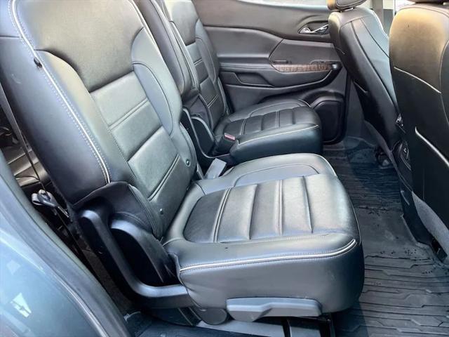2022 GMC Acadia AWD Denali