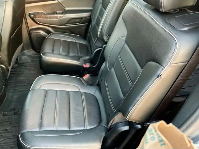 2022 GMC Acadia AWD Denali