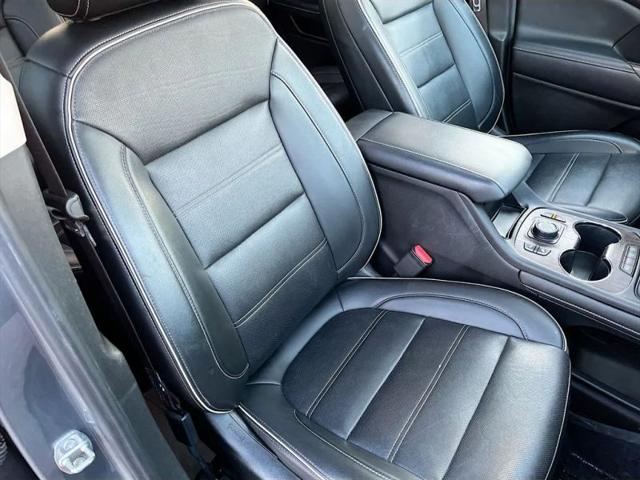 2022 GMC Acadia AWD Denali