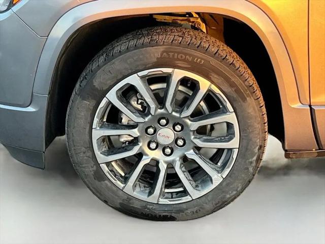 2022 GMC Acadia AWD Denali