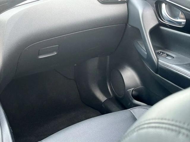 2021 Nissan Rogue Sport SL AWD Xtronic CVT
