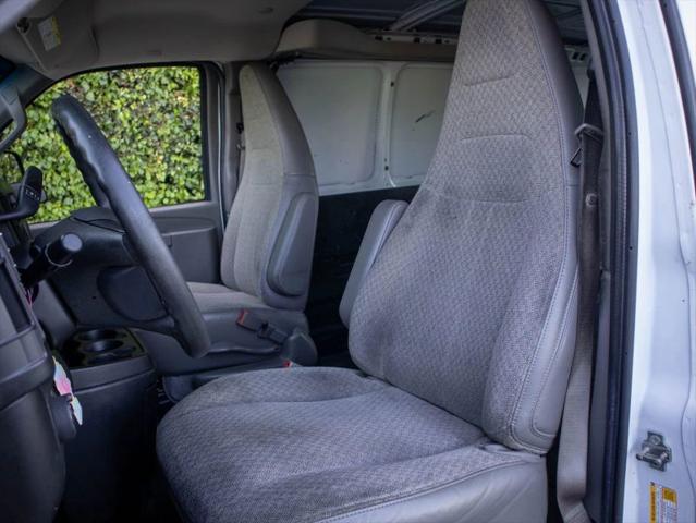 2022 Chevrolet Express Cargo Van RWD 2500 Regular Wheelbase WT