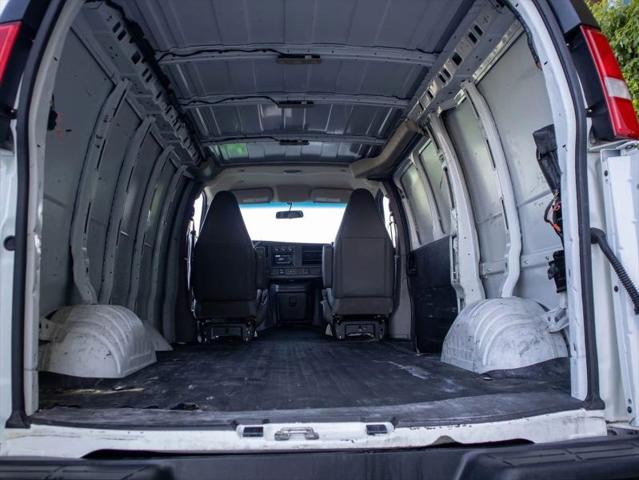 2022 Chevrolet Express Cargo Van RWD 2500 Regular Wheelbase WT