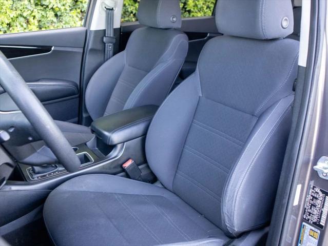 2019 Kia Sorento 3.3L LX
