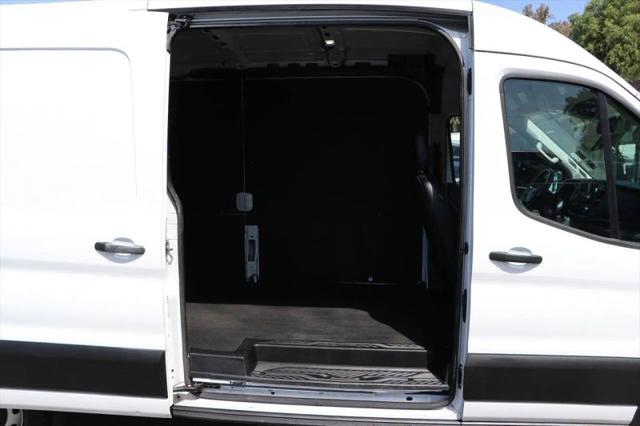 2024 Ford Transit Cargo Van Medium Roof w/LWB
