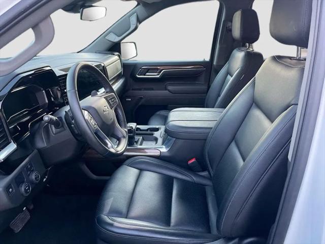 2025 Chevrolet Silverado 1500 2WD Crew Cab Short Bed RST