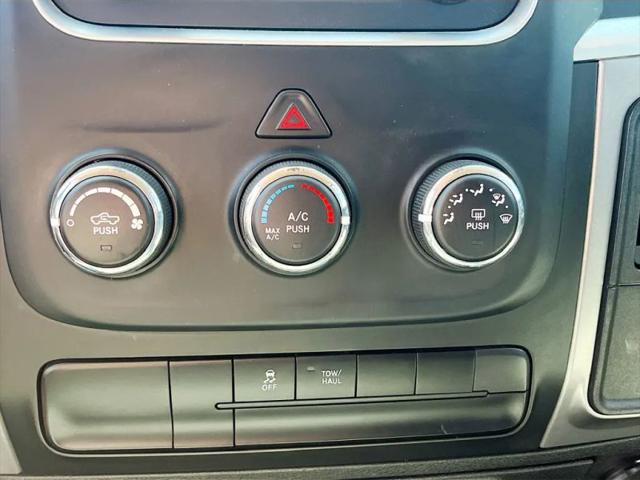 2024 Ram 1500 Classic SLT Quad Cab 4x4 64 Box