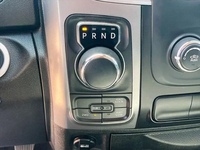 2024 Ram 1500 Classic SLT Quad Cab 4x4 64 Box