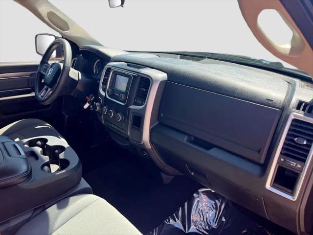 2024 Ram 1500 Classic SLT Quad Cab 4x4 64 Box