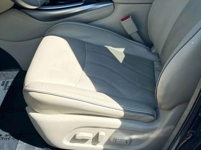 2019 INFINITI QX60 LUXE
