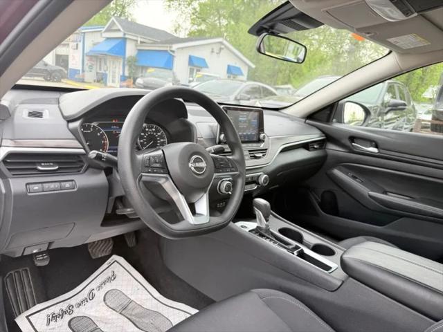 2025 Nissan Altima SV FWD