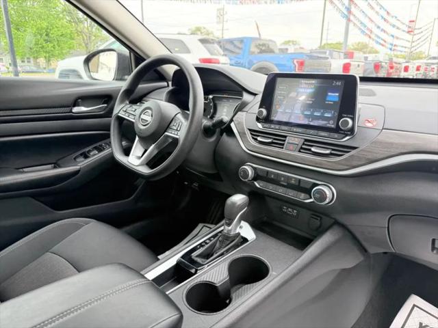 2025 Nissan Altima SV FWD
