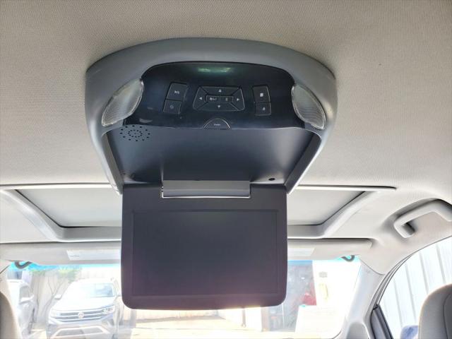 2017 Toyota Sienna XLE 8 Passenger