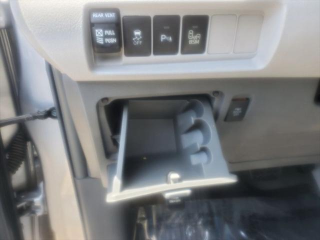2017 Toyota Sienna XLE 8 Passenger