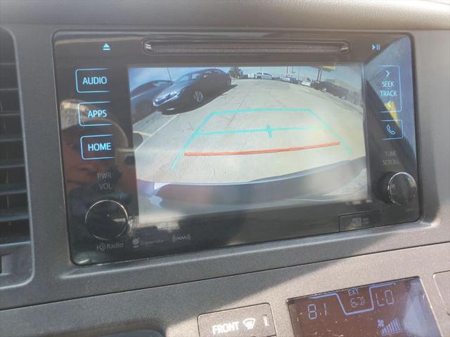 2017 Toyota Sienna XLE 8 Passenger