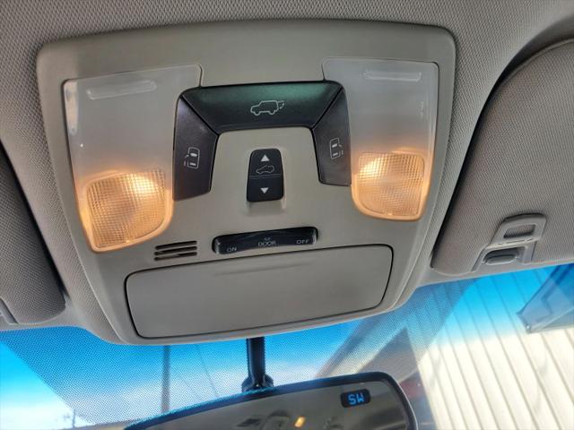 2017 Toyota Sienna XLE 8 Passenger