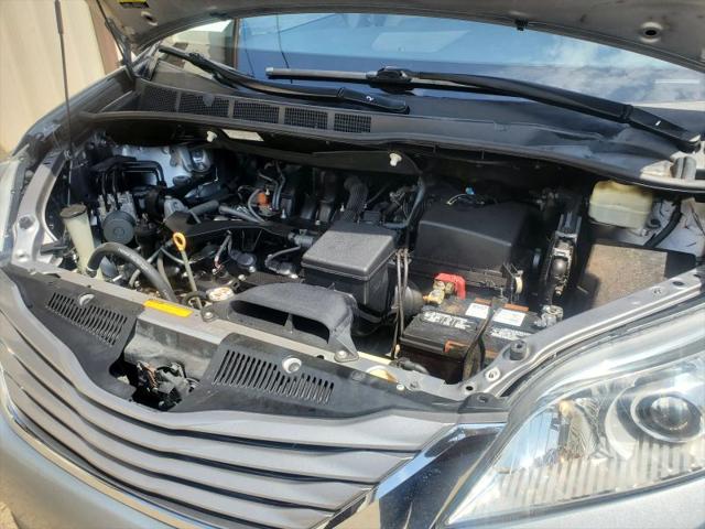 2017 Toyota Sienna XLE 8 Passenger