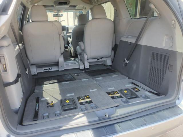 2017 Toyota Sienna XLE 8 Passenger