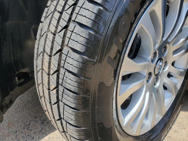2017 Toyota Sienna XLE 8 Passenger