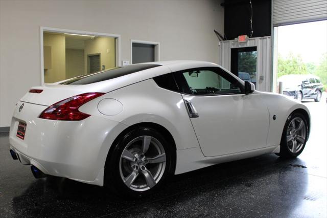 2011 Nissan 370Z Base