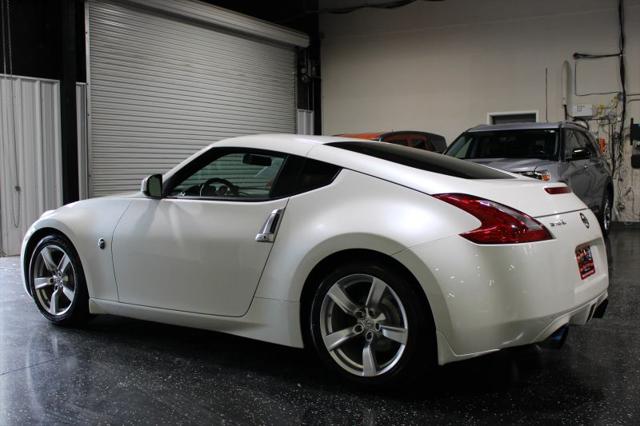 2011 Nissan 370Z Base