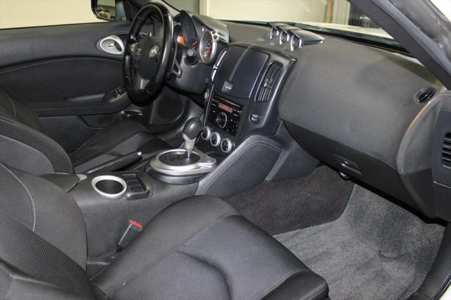 2011 Nissan 370Z Base