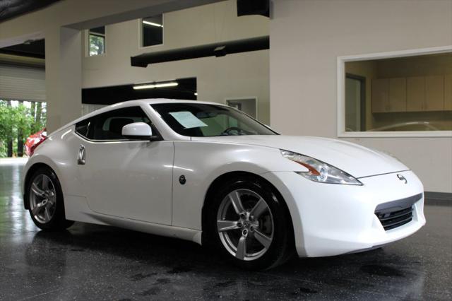 2011 Nissan 370Z Base