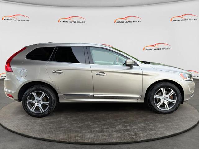 2015 Volvo XC60 T6 Platinum