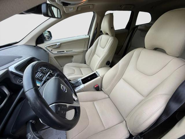2015 Volvo XC60 T6 Platinum