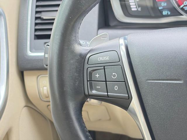 2015 Volvo XC60 T6 Platinum