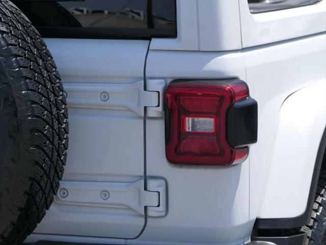 2022 Jeep Wrangler Unlimited Sahara Altitude 4x4