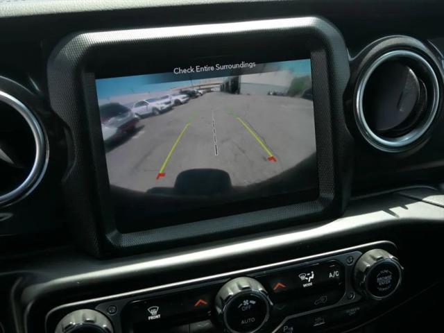 2022 Jeep Wrangler Unlimited Sahara Altitude 4x4