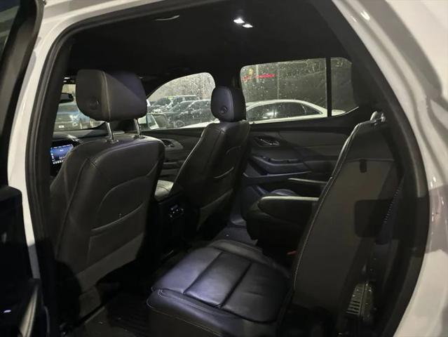 2023 Chevrolet Traverse FWD LT Leather