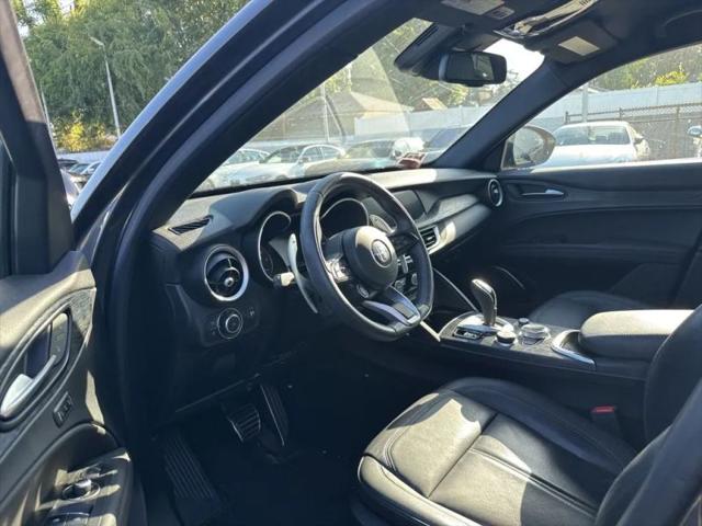 2023 Alfa Romeo Stelvio Sprint RWD