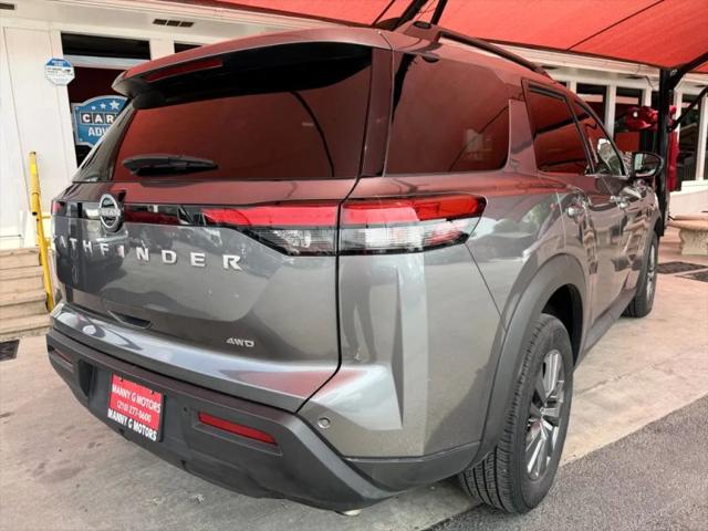 2025 Nissan Pathfinder SV 4WD