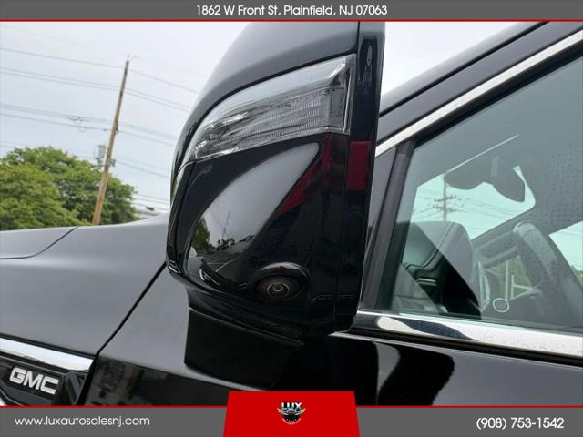 2022 GMC Yukon XL 4WD SLT