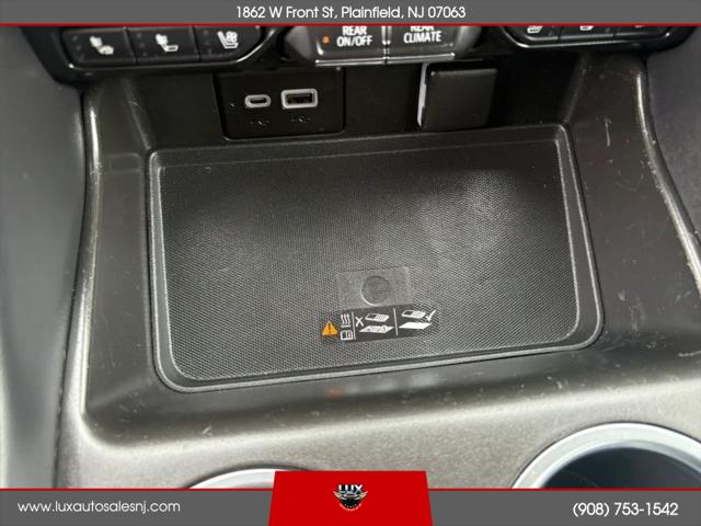 2022 GMC Yukon XL 4WD SLT